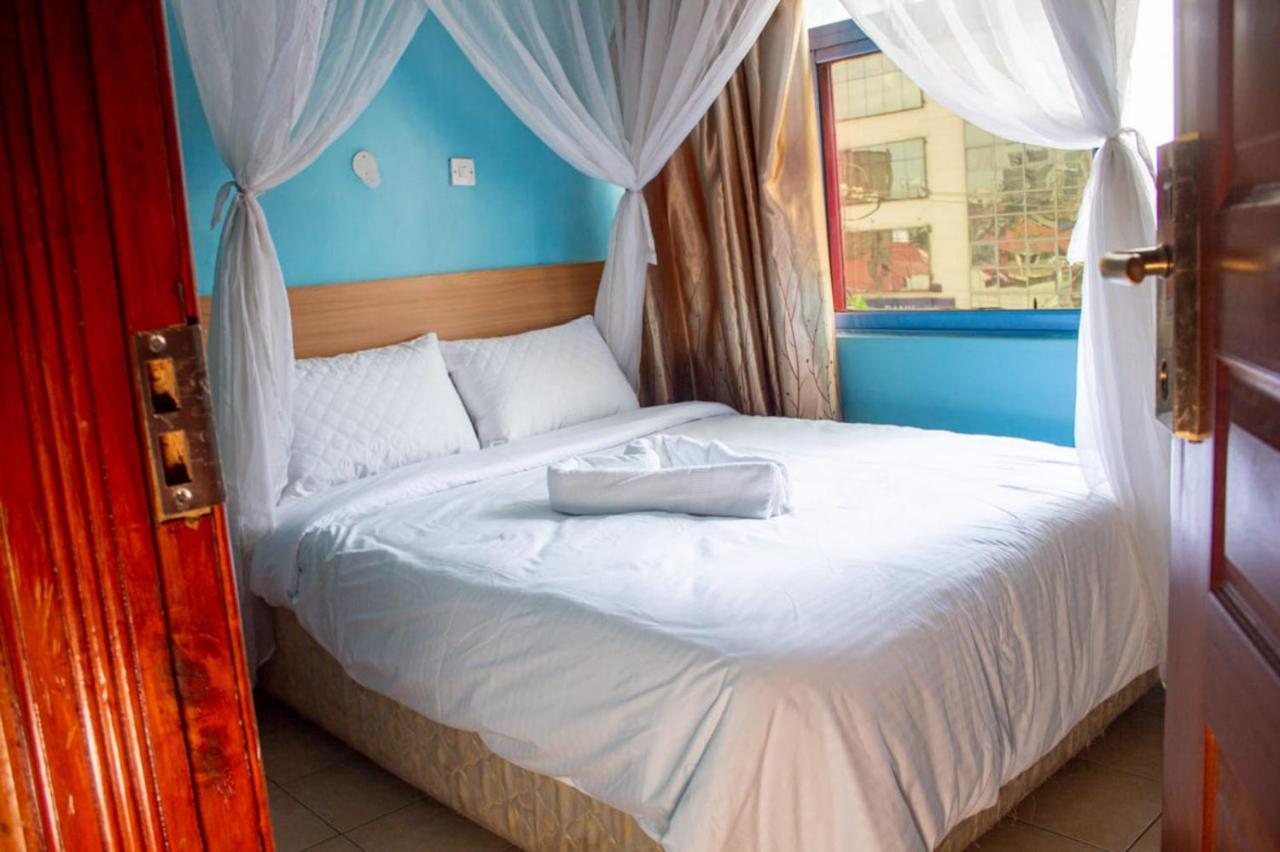 ลา จาร์ดีน โฮเต็ล Bed & Breakfast ไนโรบี ภายนอก รูปภาพ