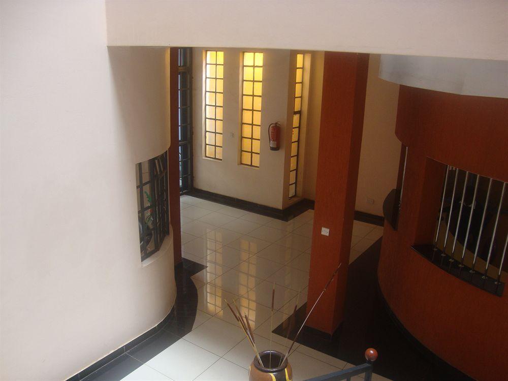 ลา จาร์ดีน โฮเต็ล Bed & Breakfast ไนโรบี ภายนอก รูปภาพ