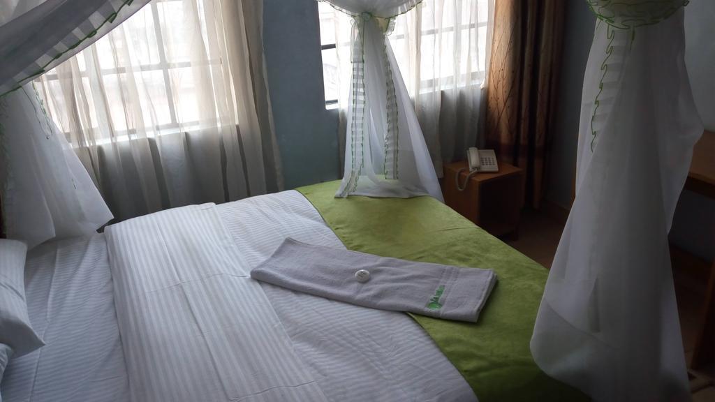 ลา จาร์ดีน โฮเต็ล Bed & Breakfast ไนโรบี ภายนอก รูปภาพ