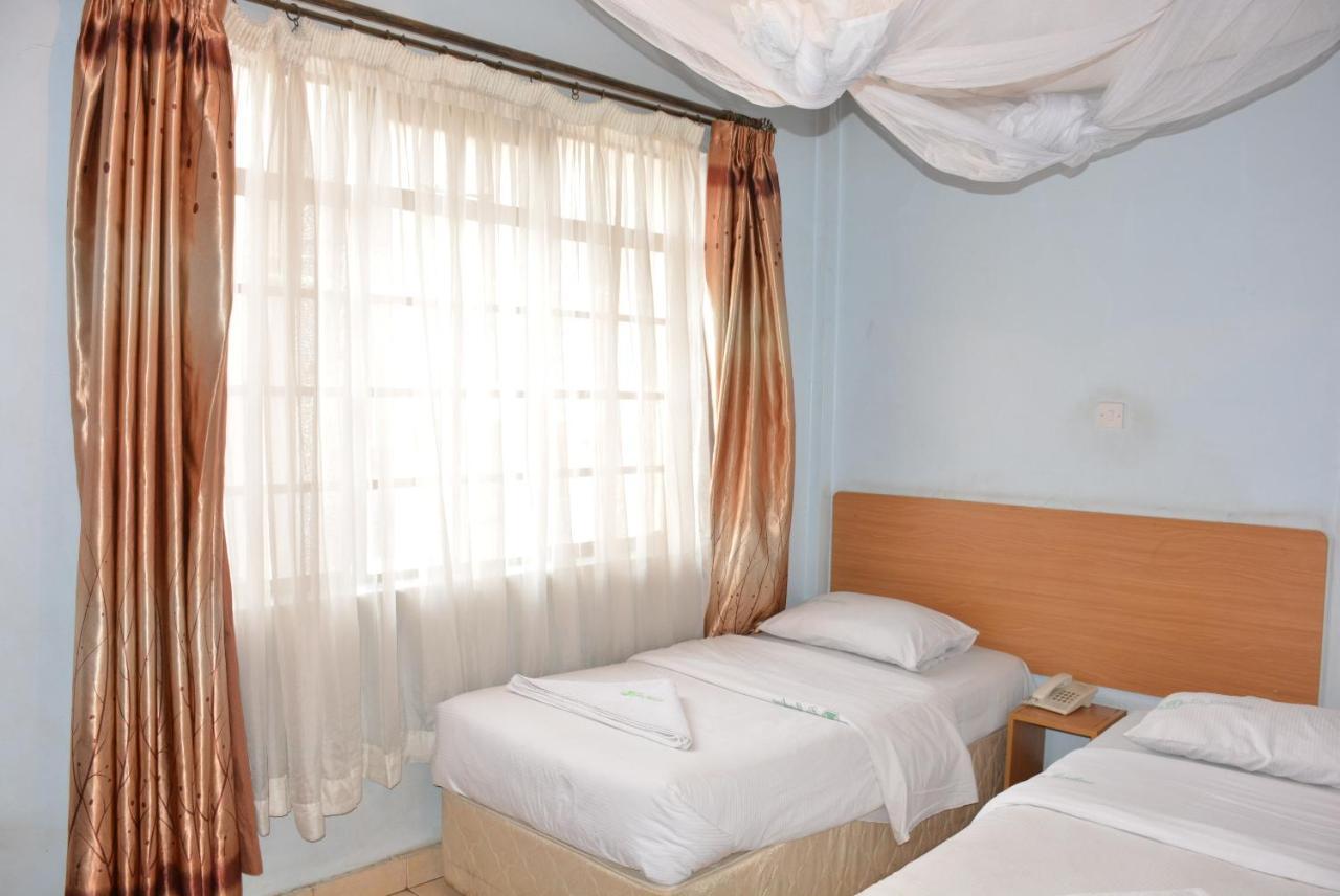 ลา จาร์ดีน โฮเต็ล Bed & Breakfast ไนโรบี ภายนอก รูปภาพ